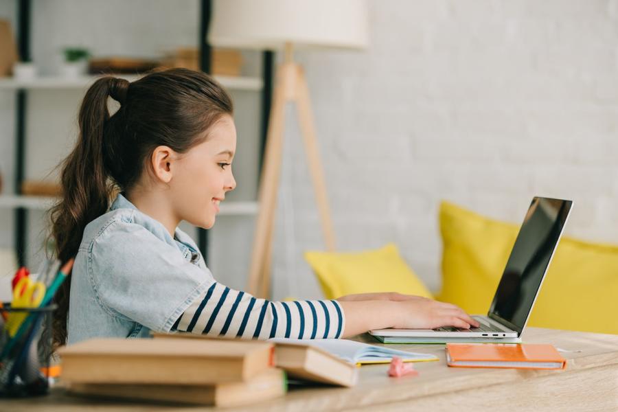 الصف الأول الإعدادى " منهج مصرى "